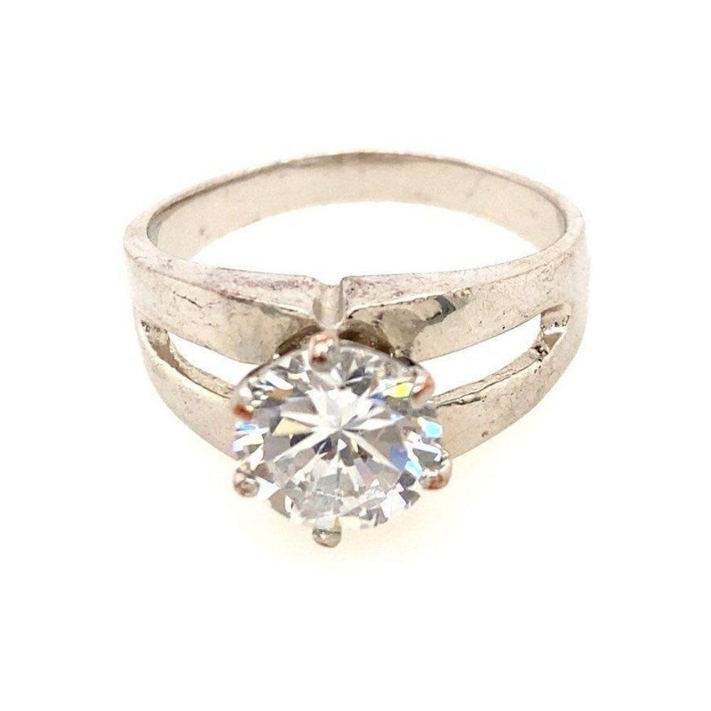 ‎CZ Ring